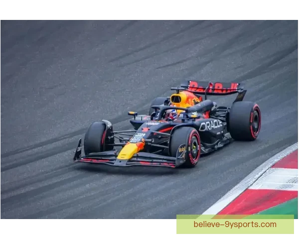 F1赛场风云再起新赛季车队博弈与冠军悬念全面解析及前景展望一线