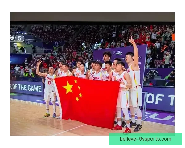 中国男篮在亚洲杯首战逆转取胜 展现新阵容强大战力
