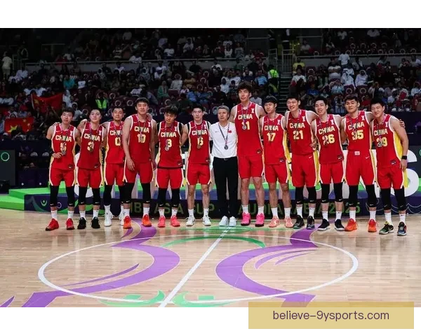 中国男篮迎战澳大利亚激战正酣，周琦领衔球队力争世界杯预选赛胜利