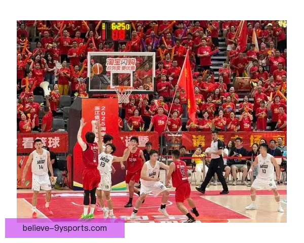 中国篮球联赛迎来新赛季 强队争冠激烈角逐 球迷期待精彩对决