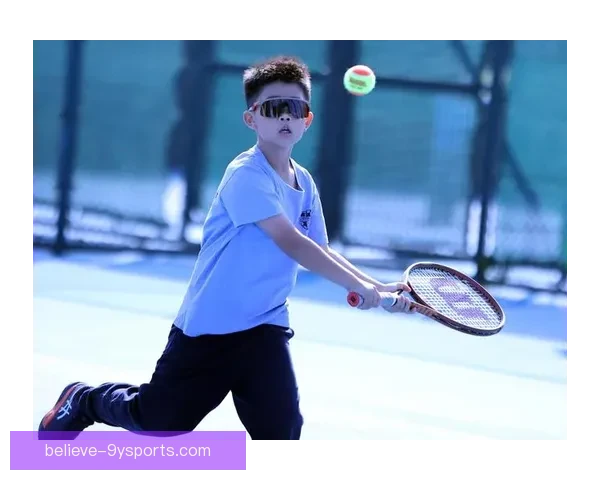 新兴球员崭露头角 网球赛事战况激烈 引领未来比赛新趋势