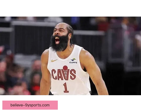 NBA季后赛激战正酣 詹姆斯领衔湖人迎战勇士哈登力挺76人冲击总冠军